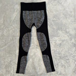 Amazon Womens Medium Color Block No Seam leggings